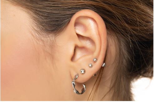 Pflege- und Stylingtipps für dein Ring Piercing Helix