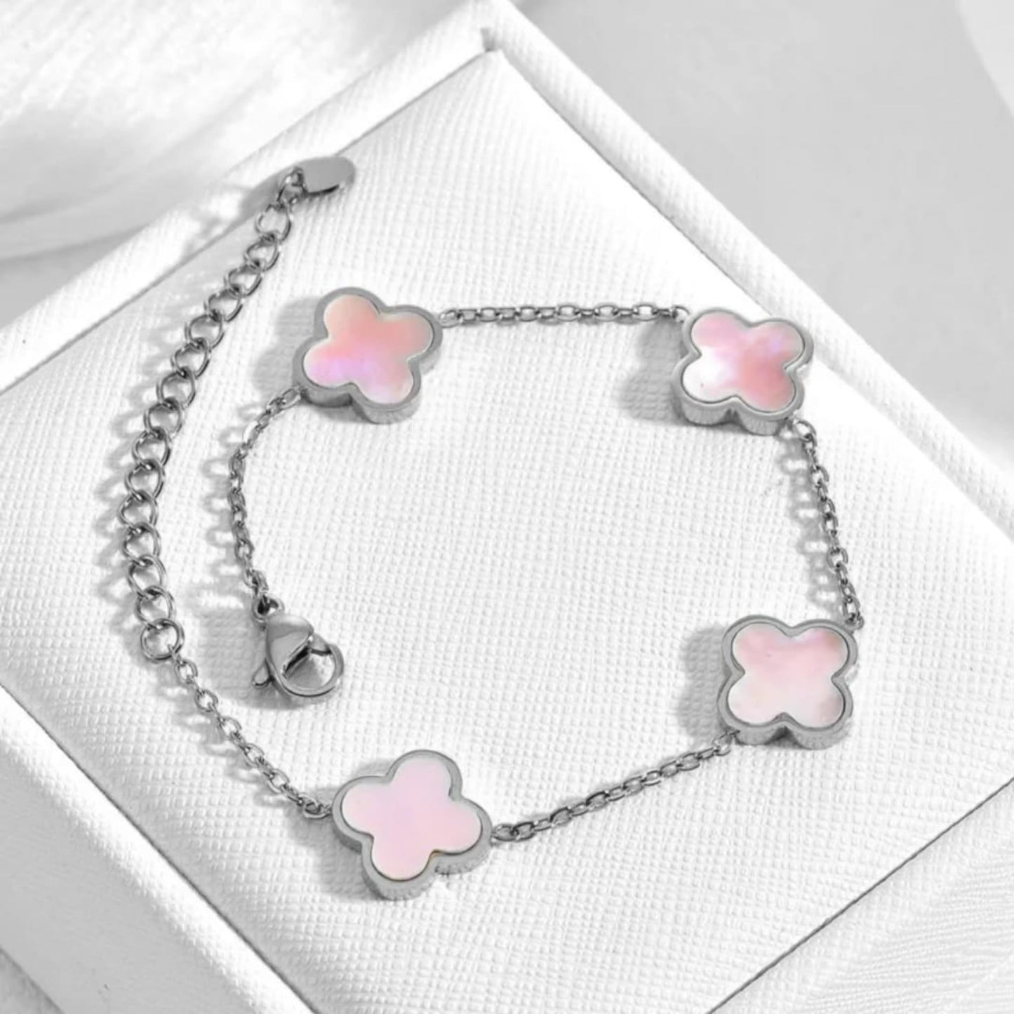 pinkes clover armband